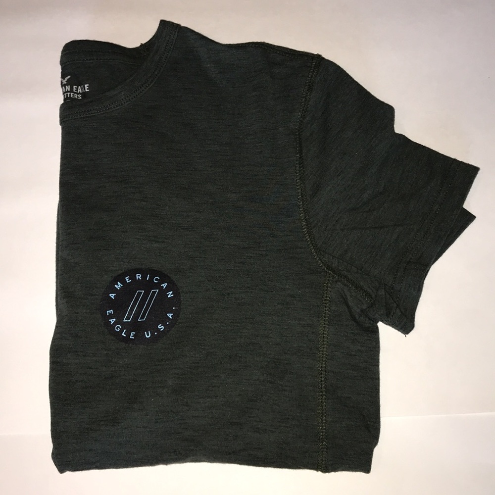 Men’s XS American Eagle Tee